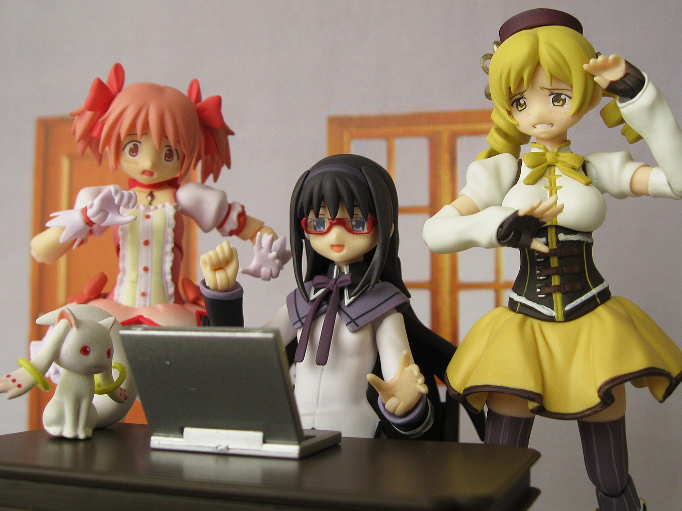 Figma border. Мадока Магика figma. Madoka figma 110. Mami Tomoe figma. Фигурка Мадока Магика сега.